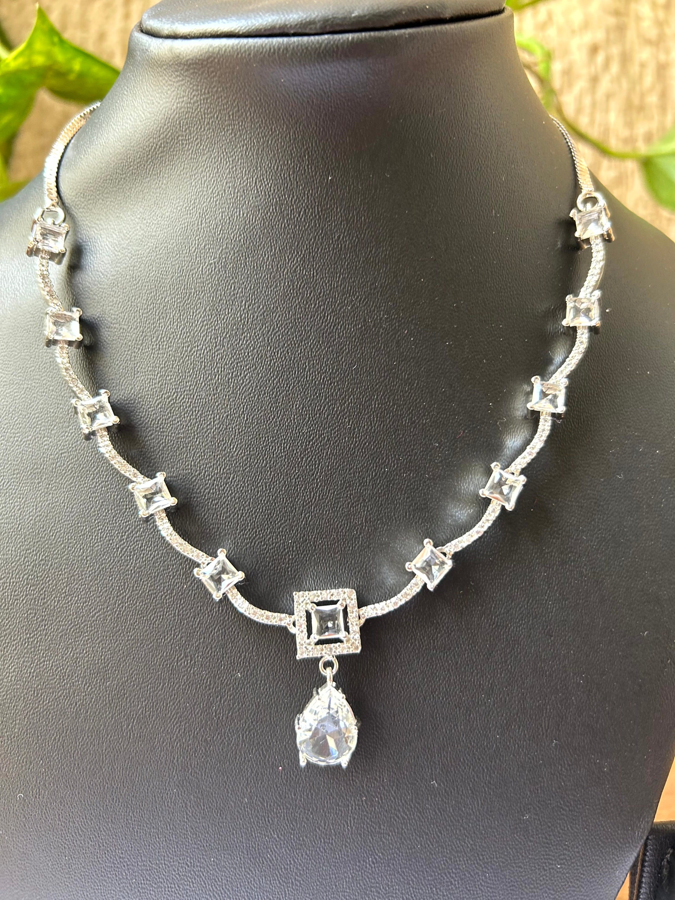 Classic Crystal Solitaire Necklace Set