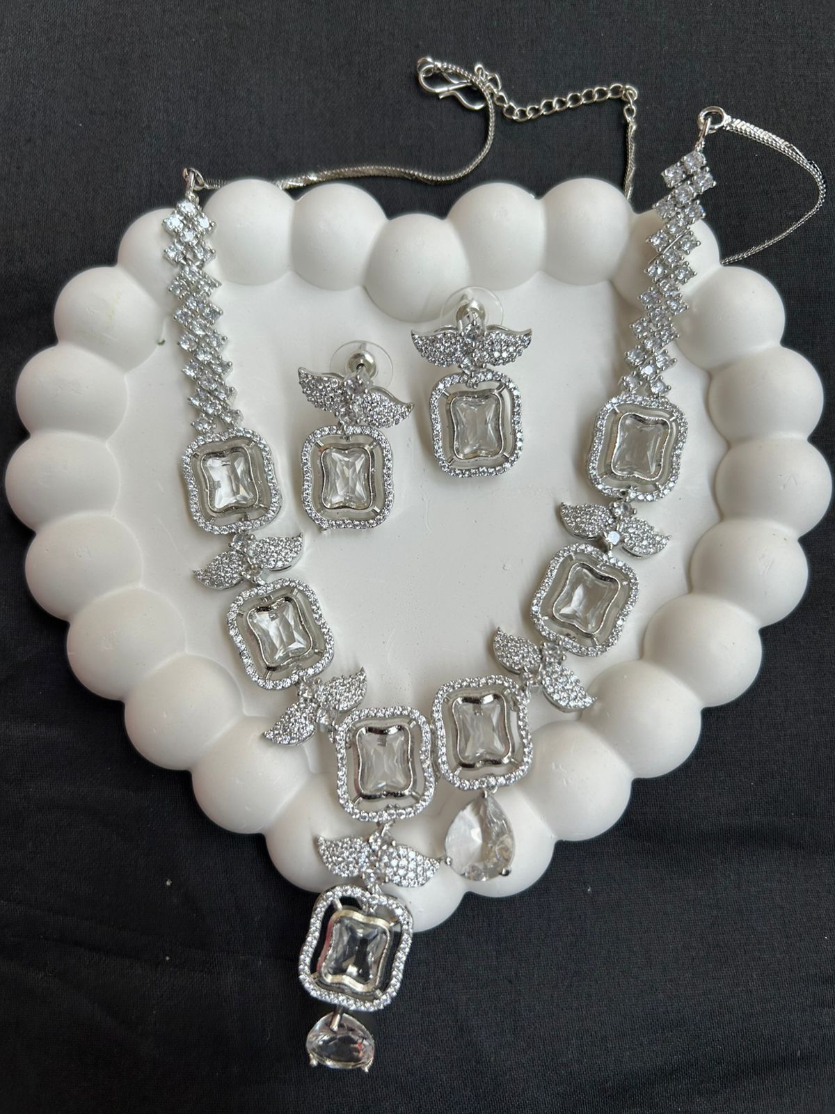 Regal Silver Square-Cut Necklace Set