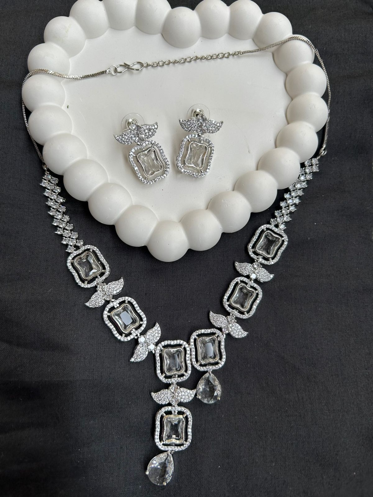 Regal Silver Square-Cut Necklace Set